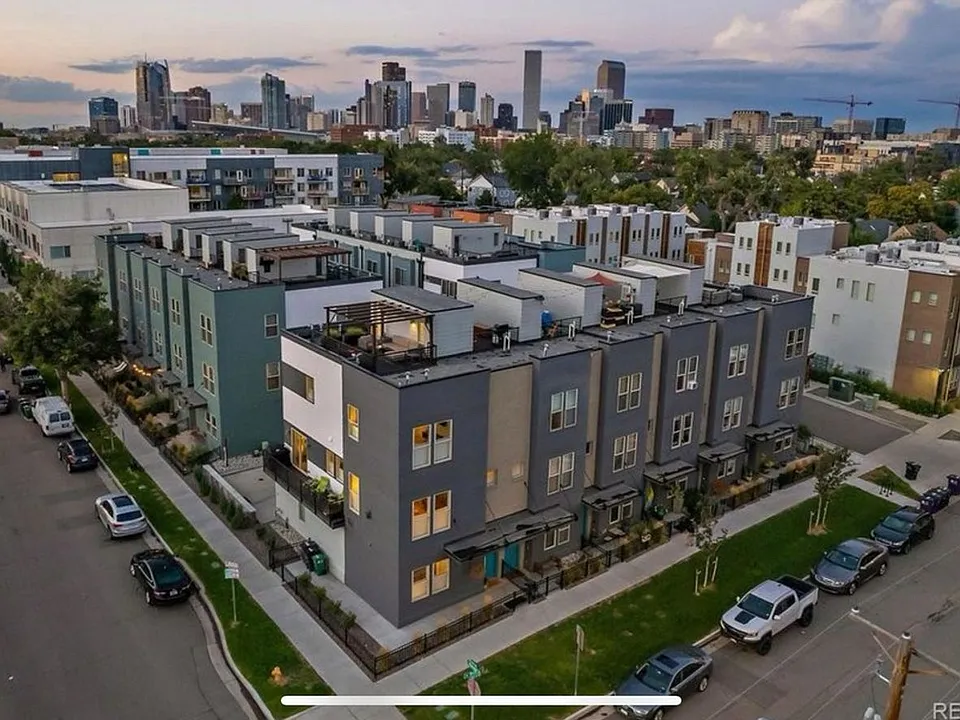 928 Navajo St