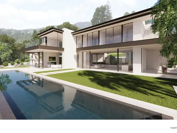 747 N Tigertail Rd, Los Angeles, CA 90049