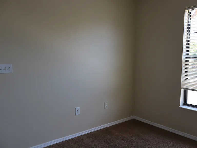 2503 Oleander Lakes Dr — Photo 13