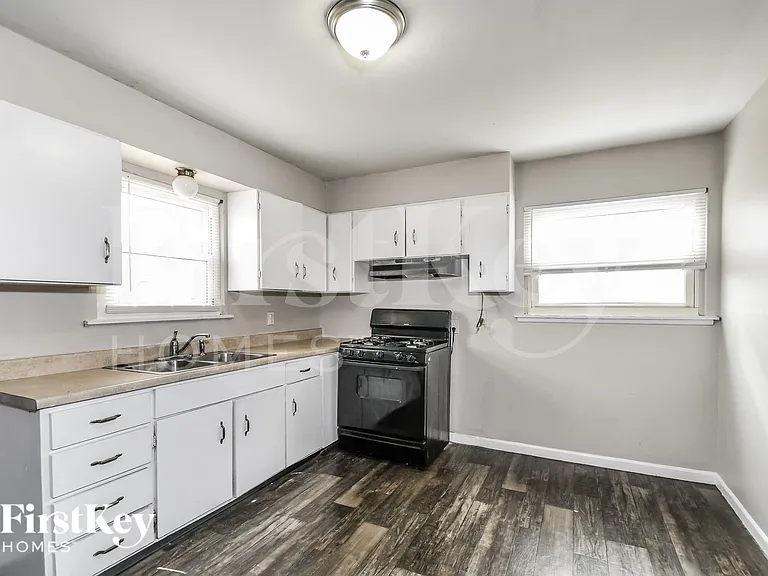 2130 Grants Pkwy — Photo 5