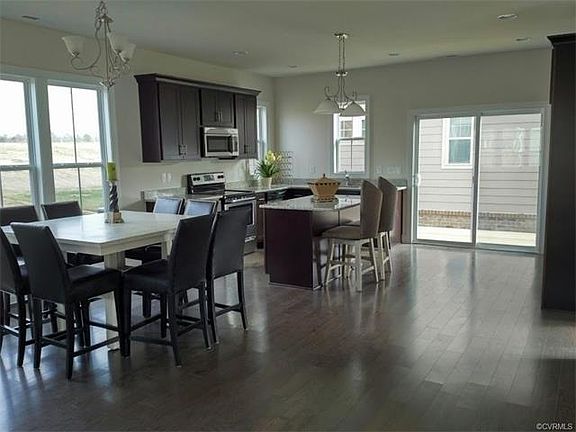 4th image of 7749 Broadstairs Ln