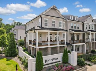 1060 Rivermont Aly, Roswell, GA 30076