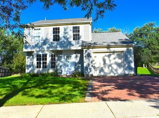 1644 Templeton Ct, Mundelein, IL