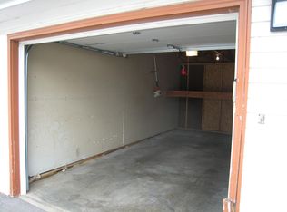 323 Humar St APT 4, West Bend, WI 53095