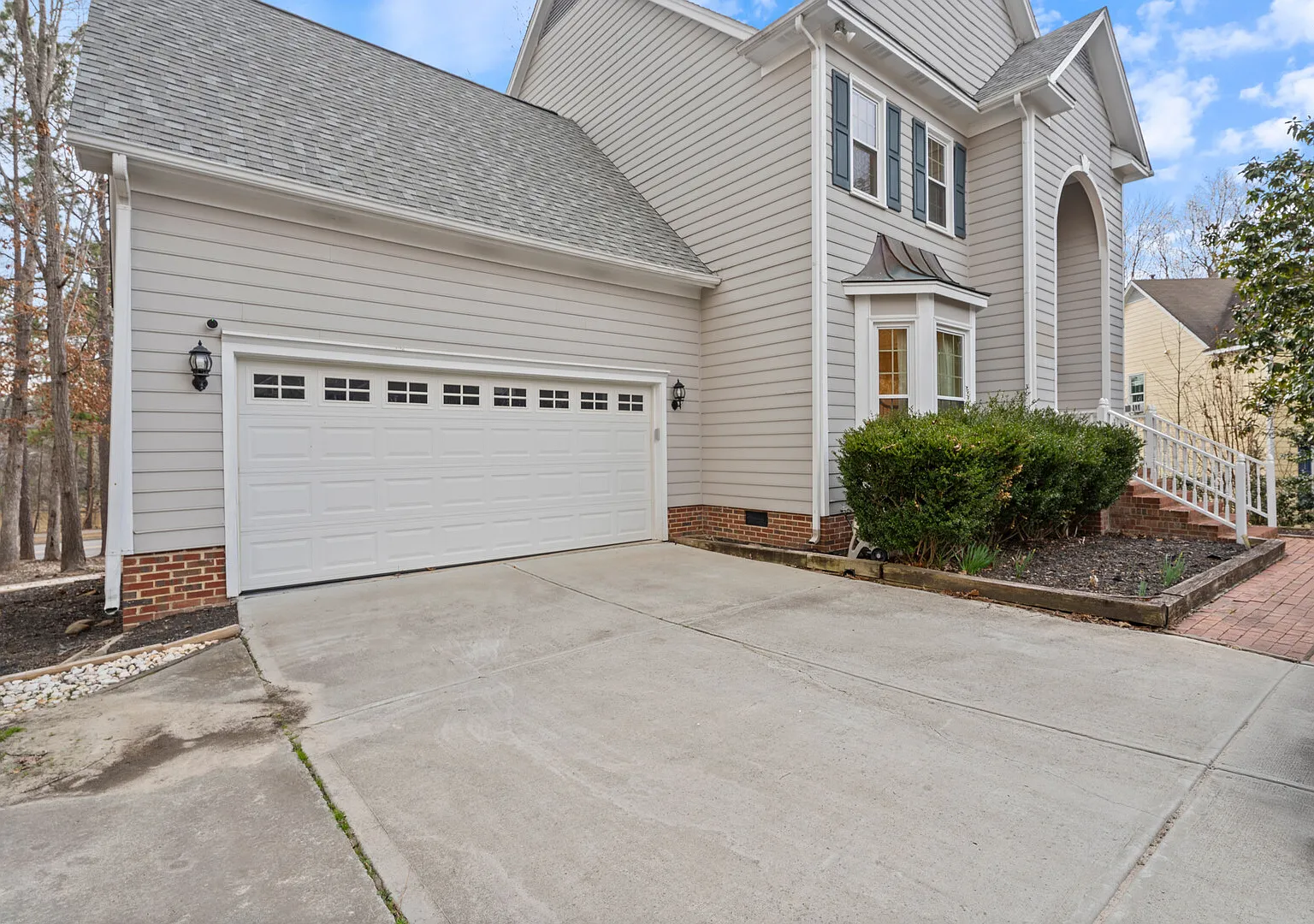 Grove Park - 3 Bedroom Home — Photo 1