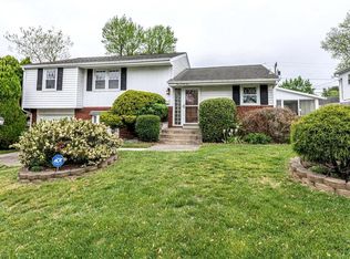 124 Othoridge Rd, Lutherville Timonium, MD 21093