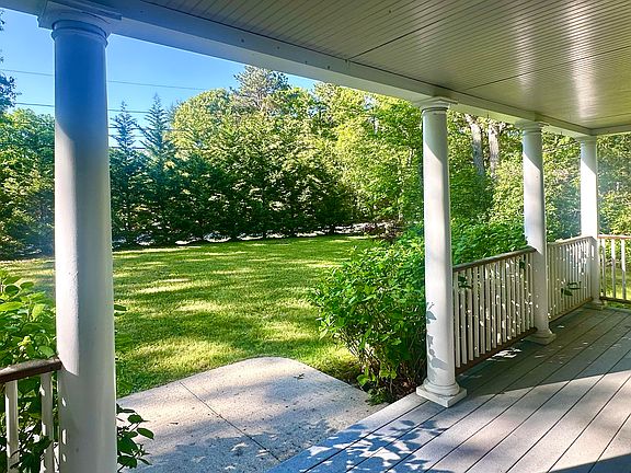 3rd image of 744 Old Barnstable Road