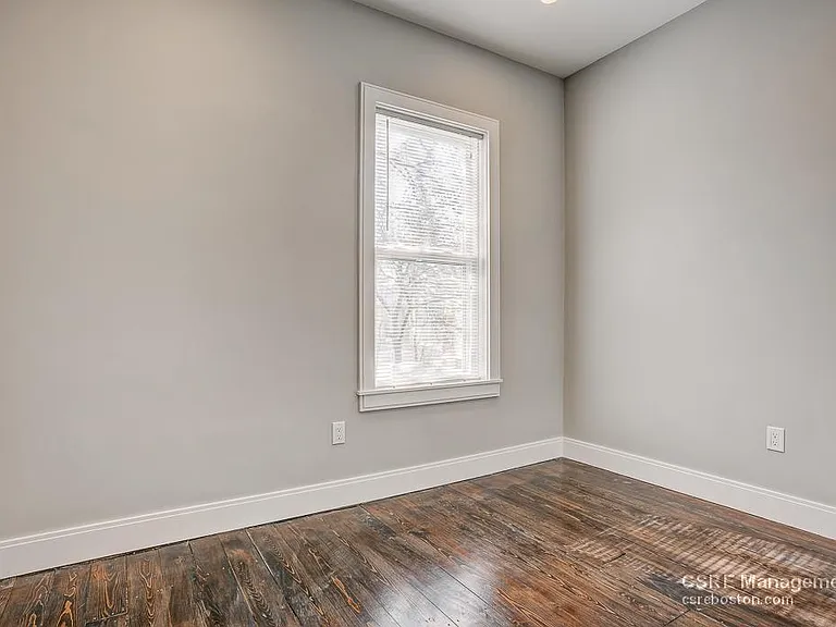147 Boston St #1 — Photo 8