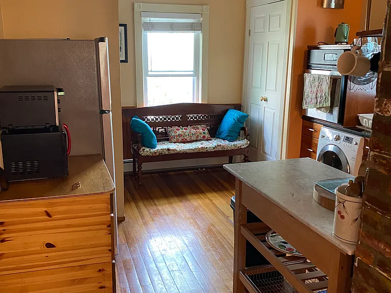 602 Franklin St #3 — Photo 5