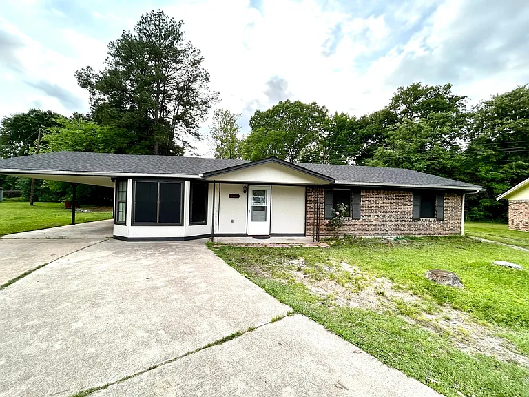 1008 Oak Hollow Pl — Photo 4
