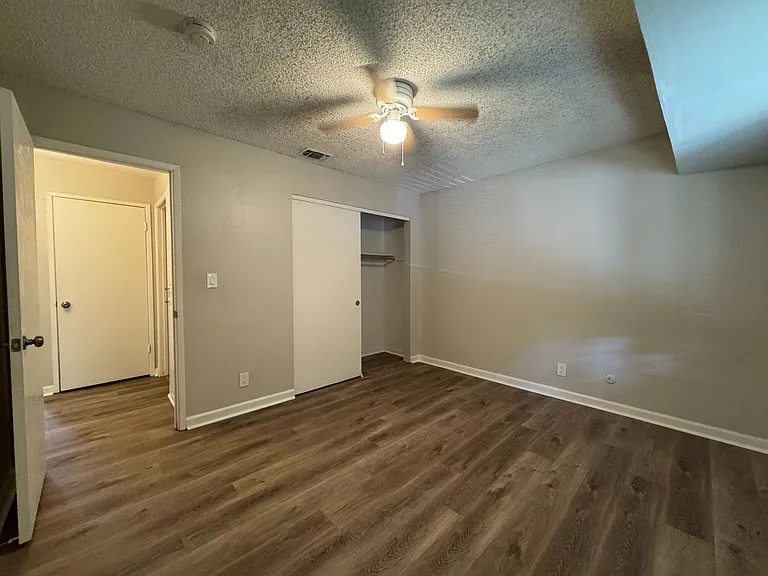 1324 G Street — Photo 7
