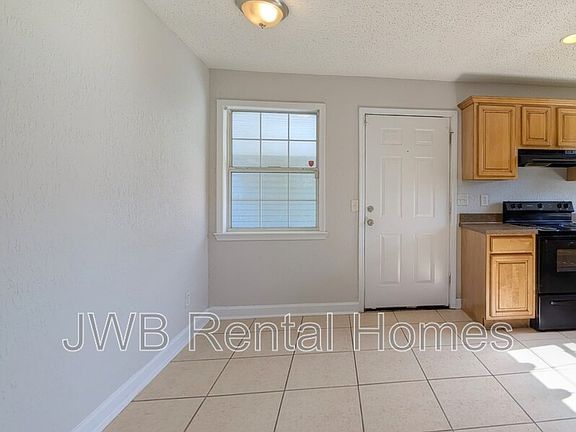 3rd image of 8532 Buckingham Rd