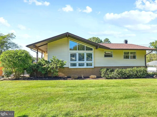 2702 Occidental Dr, Vienna, VA 22180
