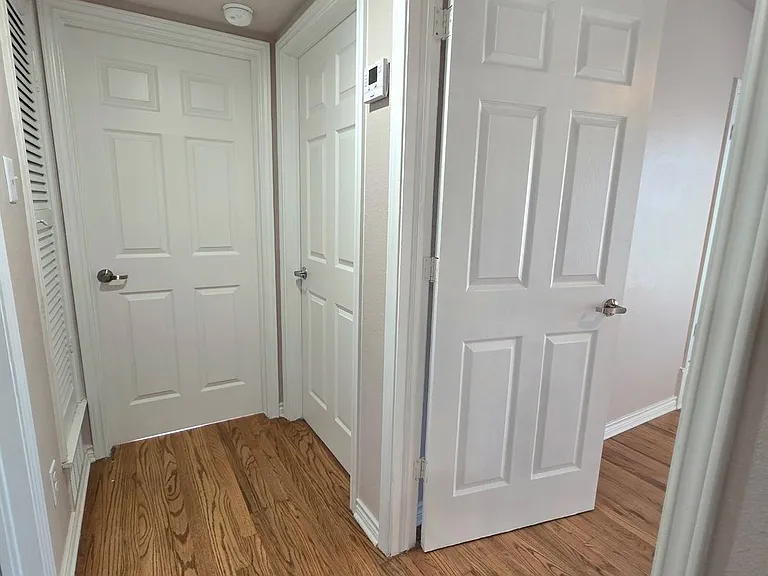 226 Antrim Dr — Photo 8