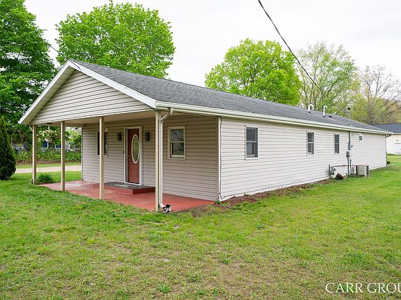 5th image of 3346 Babylon Rd