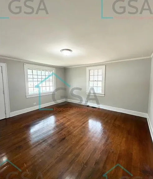 3 Thompson St — Photo 11