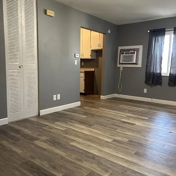1221 E Broadway — Photo 1
