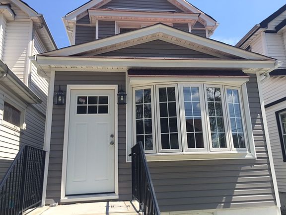 3rd image of 188-00 Nashville Blvd #A