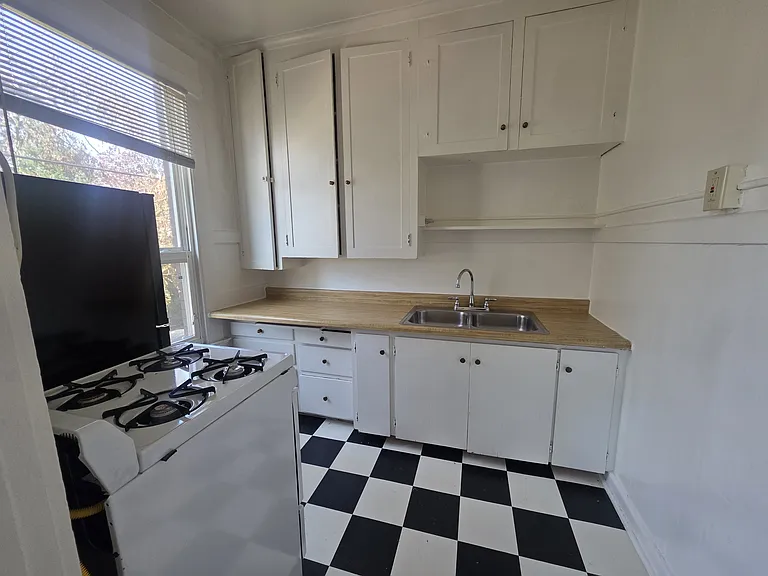The Malden Apartments — Photo 28