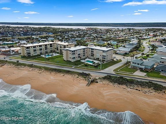 5th image of 2294 Ocean Shore Blvd