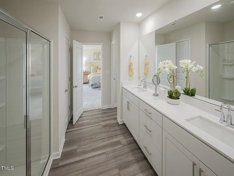 1201 Winding Spring Dr — Photo 10