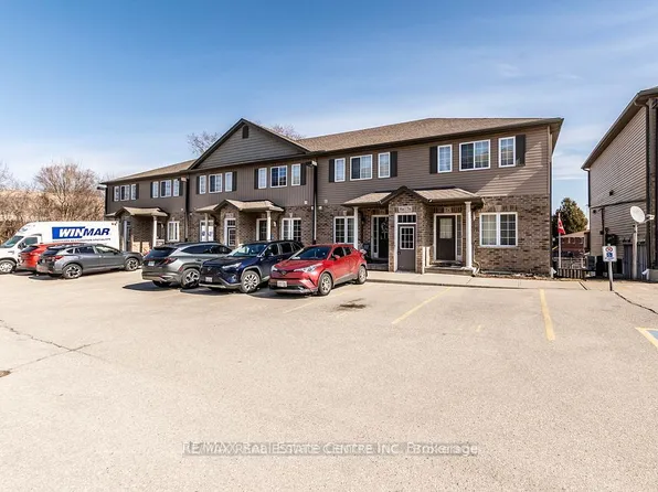 38 Howe Dr #8B, Kitchener, ON N2E 0E3