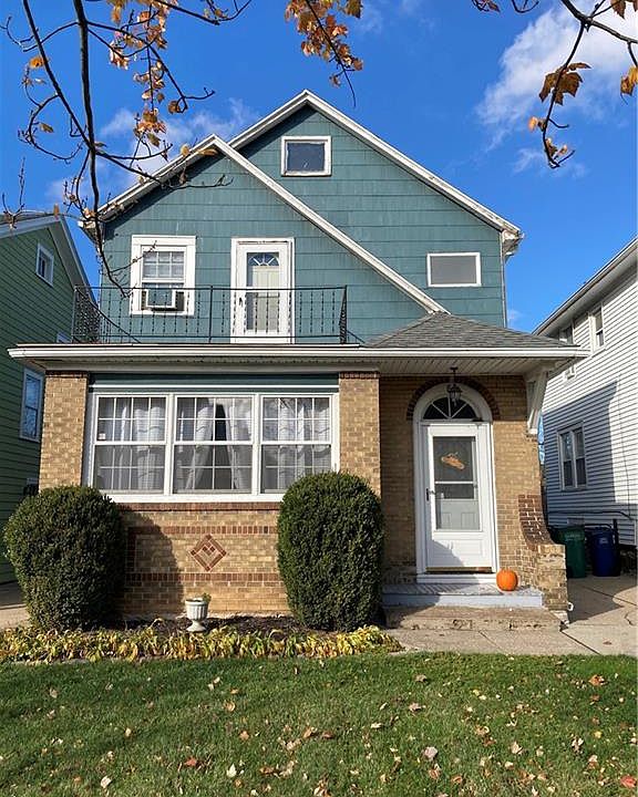 1st image of 84 Taunton Pl