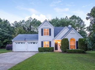 625 Bluff Dr, Woodstock, GA