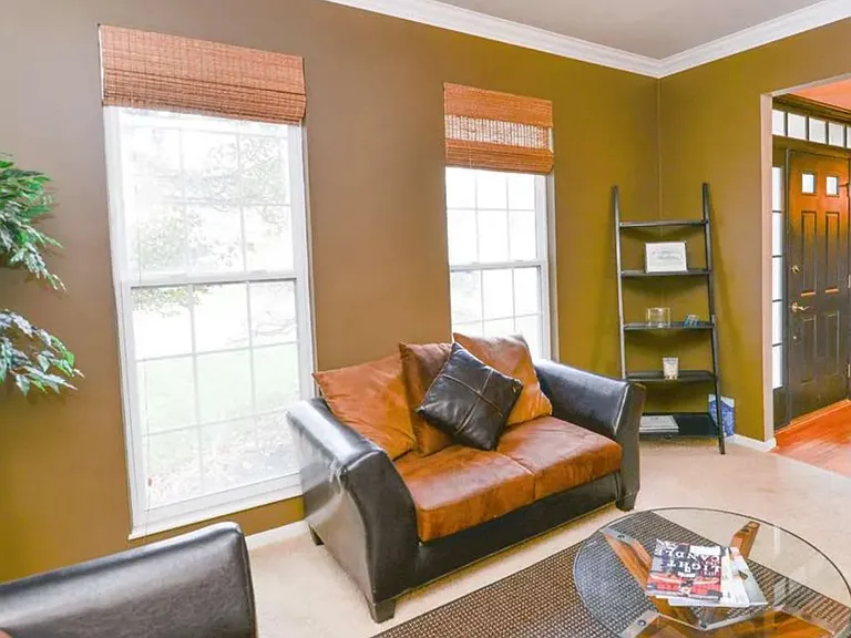 1867 Grovepointe Dr — Photo 8