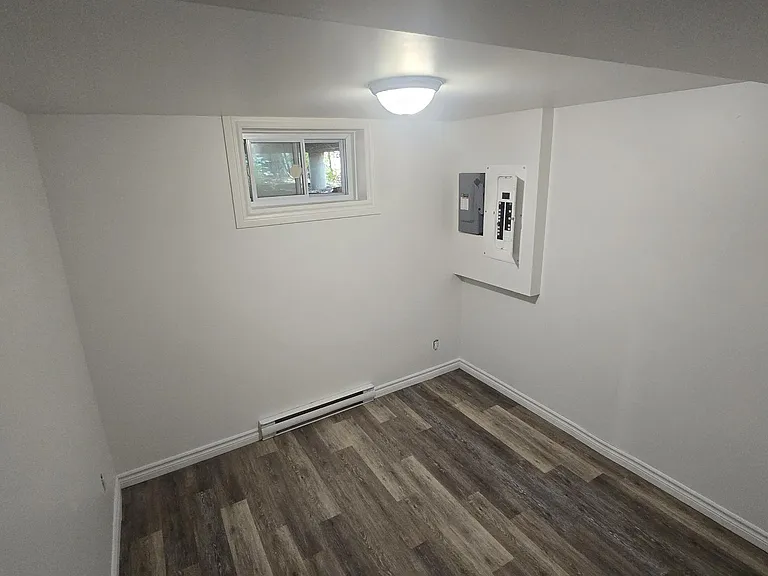 16 Banner Rd #B — Photo 5