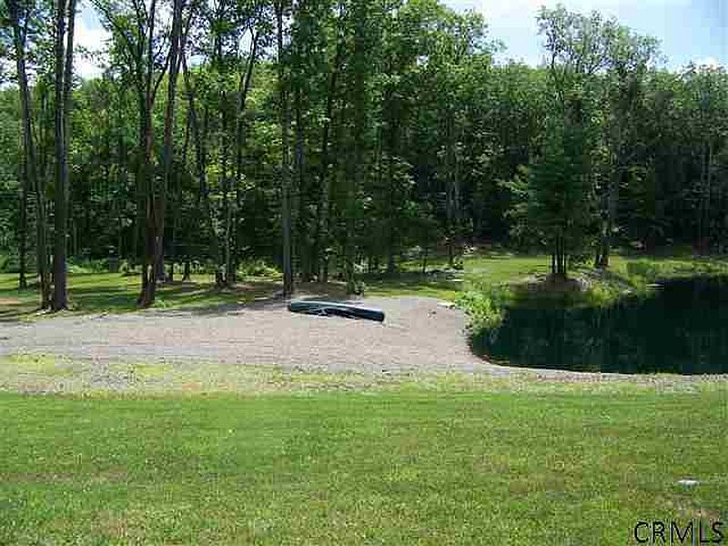 5th image of 105 MCGILL Road