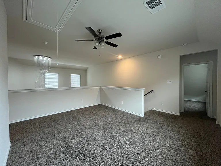 1601 Princeton Dr — Photo 14