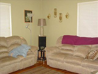 2nd image of 3414 Cave Spring Rd