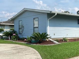 6104 Camphor St, Metairie, LA 70003