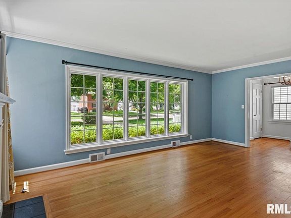 5th image of 2108 S Glenwood Ave