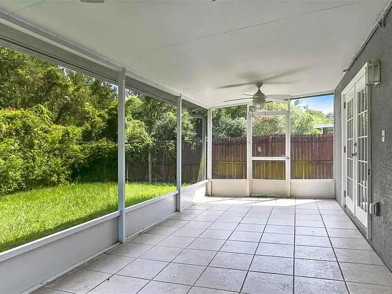 25002 Hyde Park Blvd — Photo 14