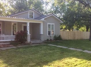 405 S 35th St, Parsons, KS 67357