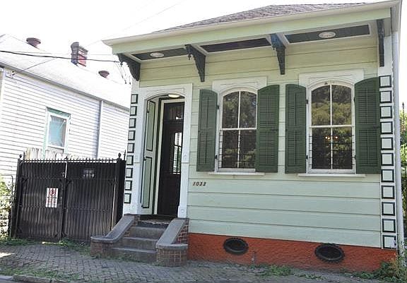 2nd image of 1033 Montegut St