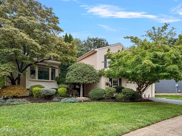 17 Feathertree Court, Howell, NJ 07731
