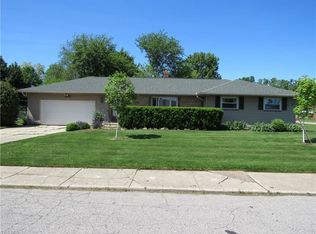 4562 Ranchview Ave, North Olmsted, OH 44070