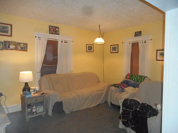 2nd image of 453 Windsor St