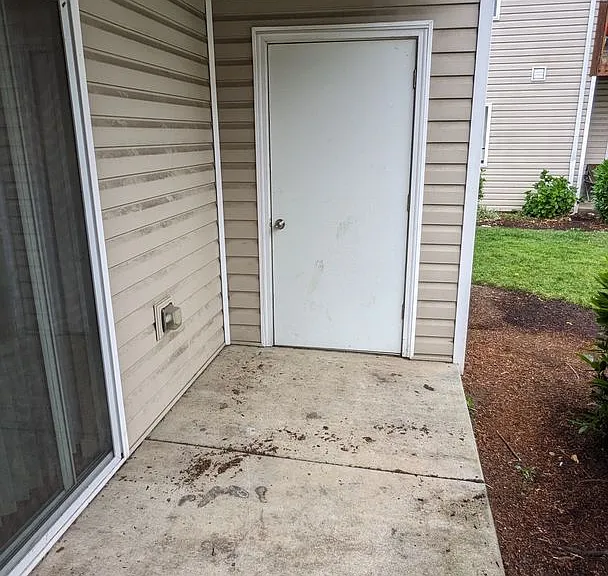 Wellesley Park Apartments — Photo 11