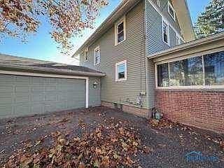 4th image of 879 W Perry St