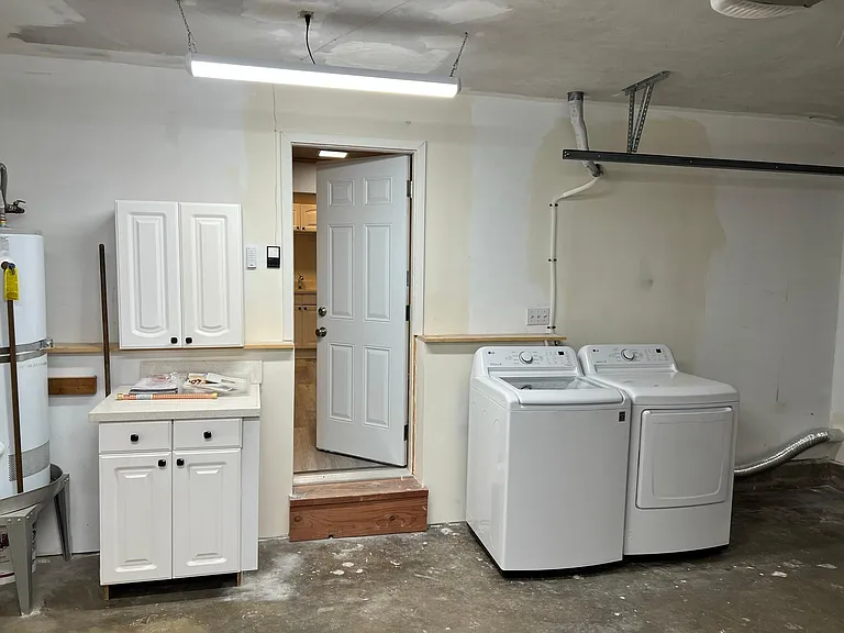 Washer and dryer included!