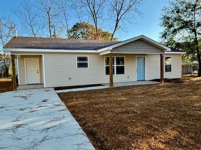 106 Newton St, Hartford, AL, 36344