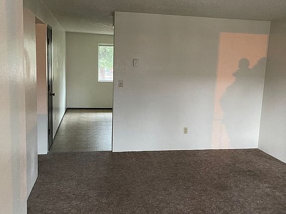 3rd image of 355 E 5th Ave #12
