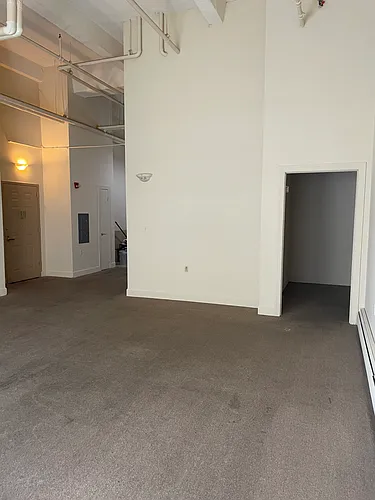 937 Broadway St Photo 1