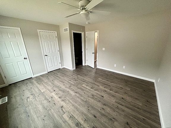 4th image of 891 Lakeway Dr