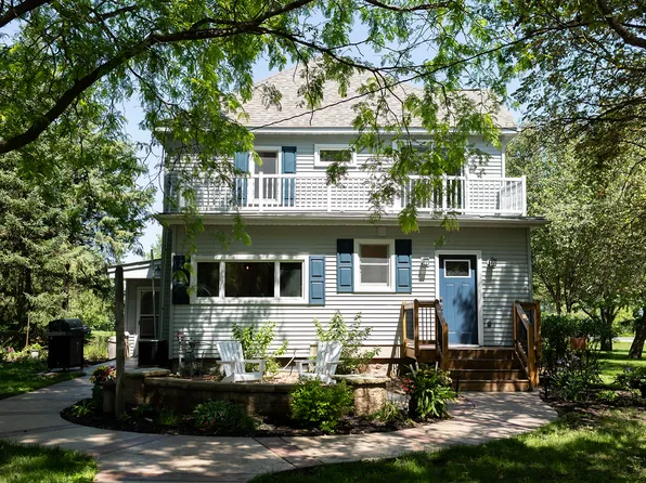 1637 County Road G, New Richmond, WI 54017