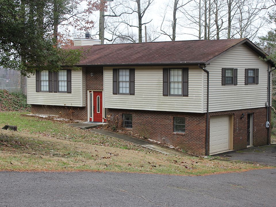1st image of 135 Brentwood Cir